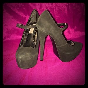 Steve Madden stacked stiletto